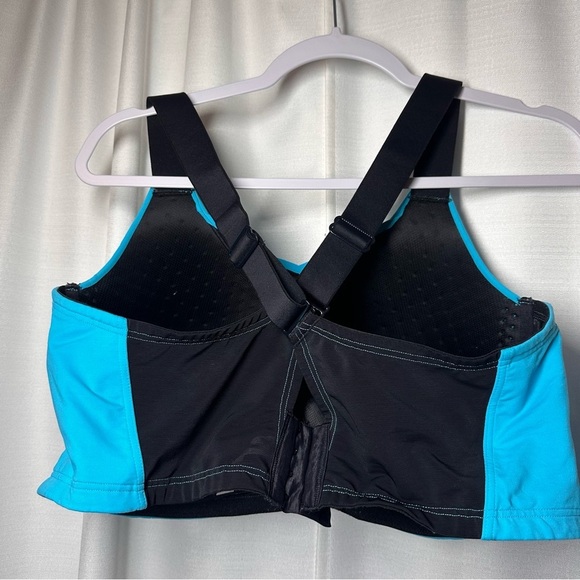 Livi Active Sport Bra 44DDD Bright Blue Convertible Strap Molded No Wire Workout - Picture 4 of 10